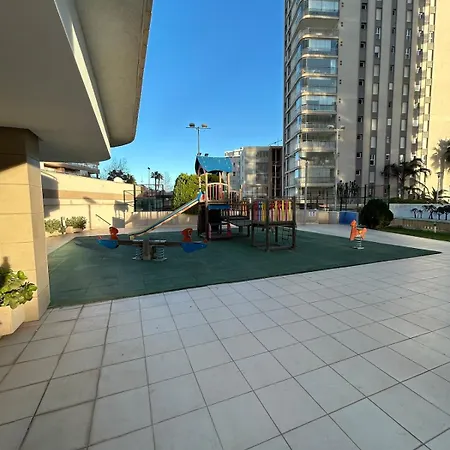 Magnifica Ubicacion ,amplio ,luminoso, A 50 M De La Playa Κάλπε