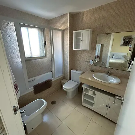 Apartment Magnifica Ubicacion ,amplio ,luminoso, A 50 M De La Playa