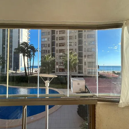 Magnifica Ubicacion ,amplio ,luminoso, A 50 M De La Playa Apartment *