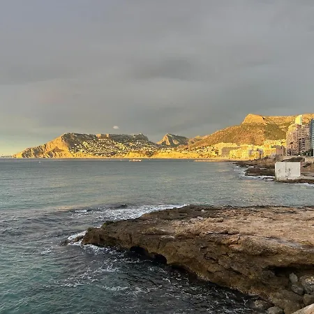 Magnifica Ubicación ,amplio ,luminoso, A 50 M De La Playa Calpe