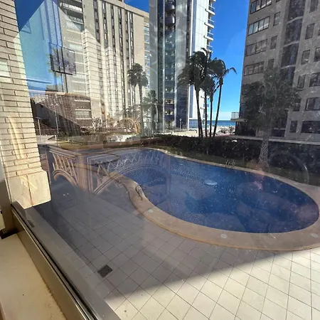 Magnifica Ubicacion ,amplio ,luminoso, A 50 M De La Playa Apartment *