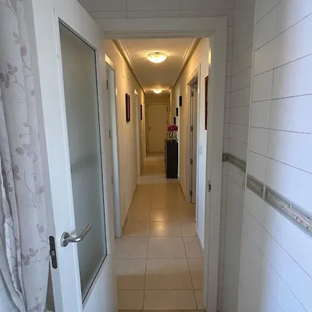 Magnifica Ubicacion ,amplio ,luminoso, A 50 M De La Playa