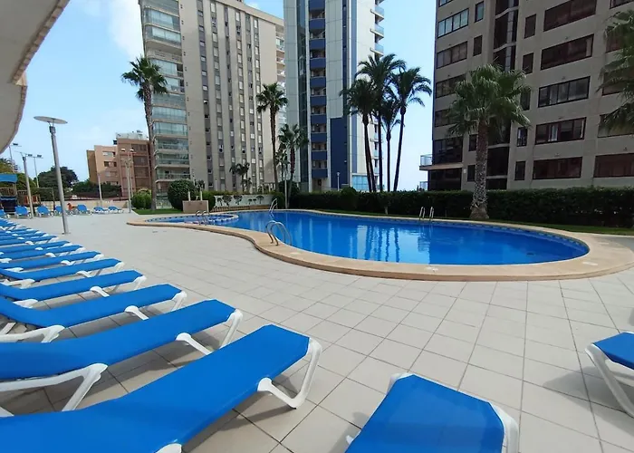 Magnifica Ubicacion ,amplio ,luminoso, A 50 M De La Playa