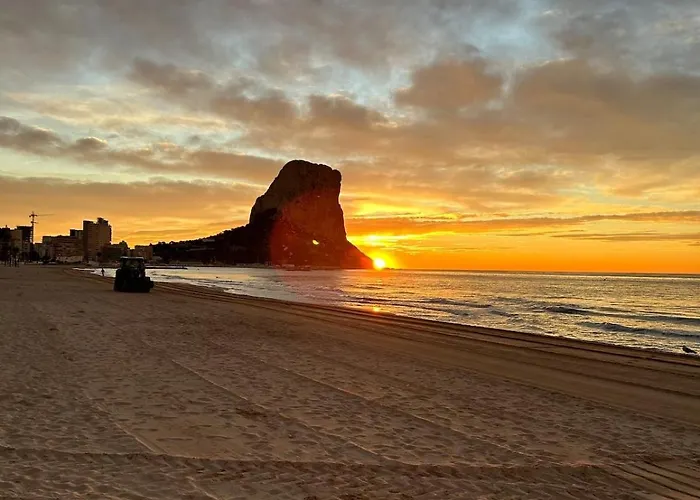 Magnifica Ubicacion ,amplio ,luminoso, A 50 M De La Playa