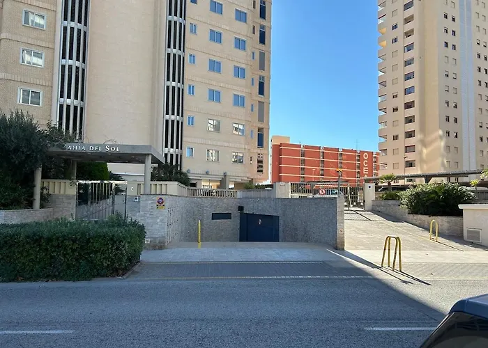 Magnifica Ubicacion ,amplio ,luminoso, A 50 M De La Playa *