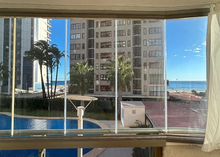 Magnifica Ubicacion ,amplio ,luminoso, A 50 M De La Playa Apartment *