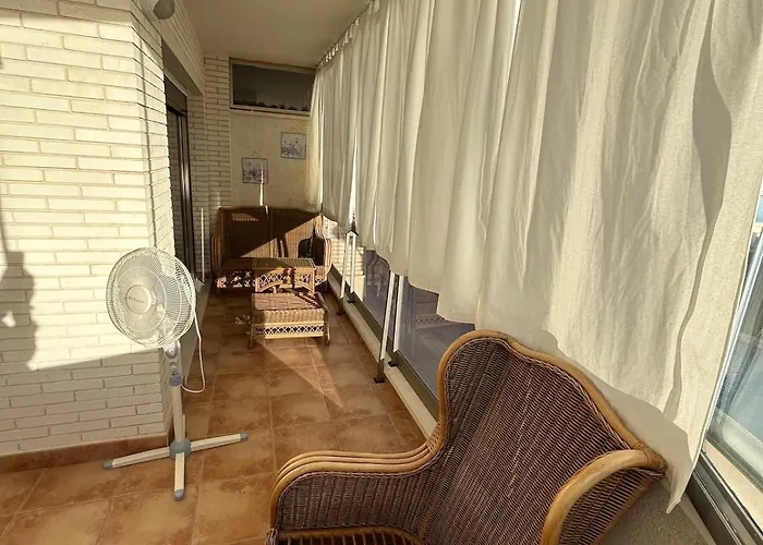 Magnifica Ubicacion ,amplio ,luminoso, A 50 M De La Playa * Calp