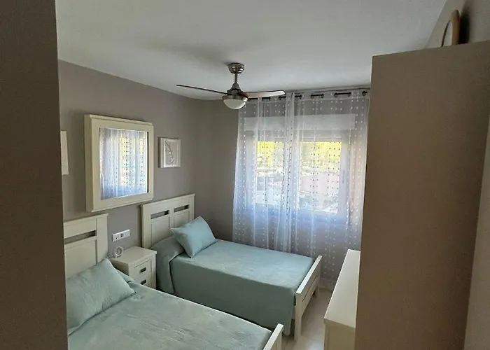 Magnifica Ubicacion ,amplio ,luminoso, A 50 M De La Playa Appartement *