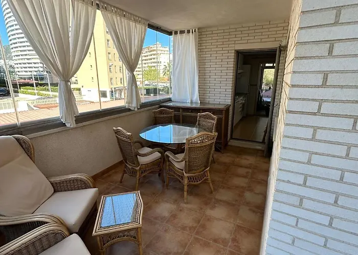 Magnifica Ubicacion ,amplio ,luminoso, A 50 M De La Playa