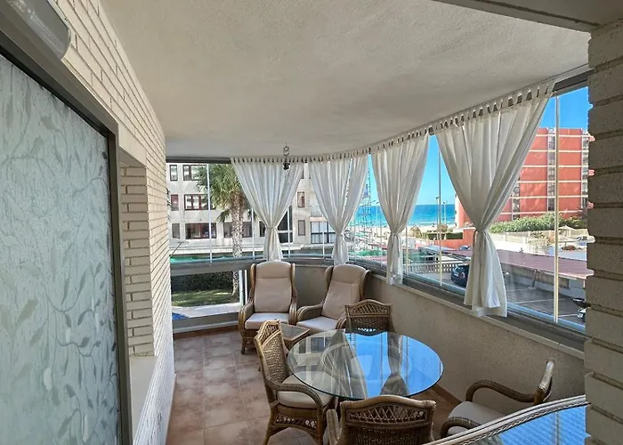 Magnifica Ubicacion ,amplio ,luminoso, A 50 M De La Playa Кальпе