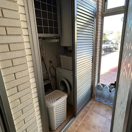 Magnifica Ubicacion ,amplio ,luminoso, A 50 M De La Playa Lejlighed